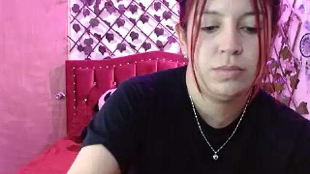 Snapshot of Melani_cute02 chatting on November 2025 04:56:02 AM Melani cute02 online show from November 2025 04:56:02 AM