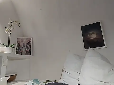 gymyagirlll online show from April 2026 10:14:02 PM