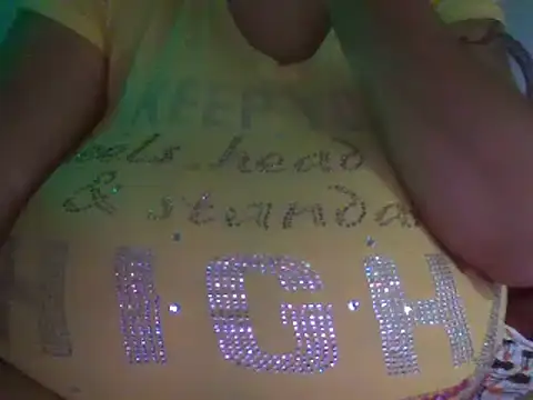 Snapshot of RoxiRedXXX chatting on December 2024 07:27:02 PM RoxiRedXXX online show from December 2024 07:27:02 PM