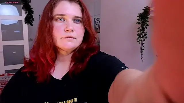 daisy low online show from December 2025 01:09:01 PM