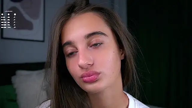 Snapshot of PiquingOgalala chatting on October 2025 12:55:01 AM PiquingOgalala online show from October 2025 12:55:01 AM