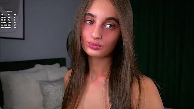 Snapshot of PiquingOgalala chatting on October 2025 01:07:02 AM PiquingOgalala online show from October 2025 01:07:02 AM