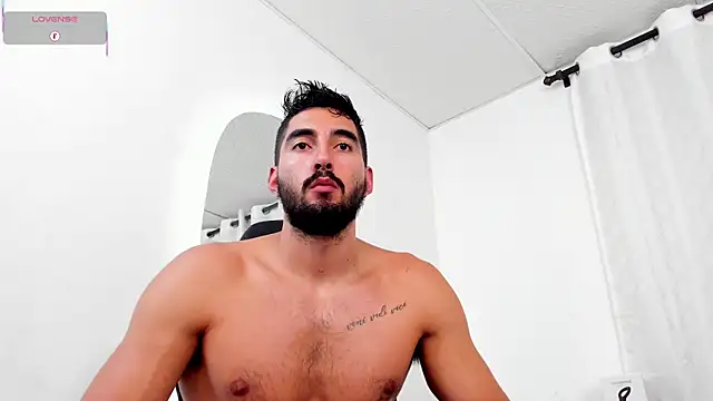 Snapshot of Joao_Batista_Oficial chatting on March 2025 10:53:01 PM Joao Batista Oficial online show from March 2025 10:53:01 PM