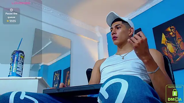 Snapshot of Valerio_20 chatting on December 2024 06:38:01 PM Valerio 20 online show from December 2024 06:38:01 PM