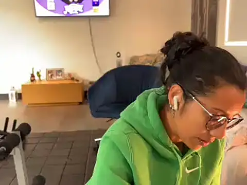 fergie21 online show from October 2025 12:50:02 PM