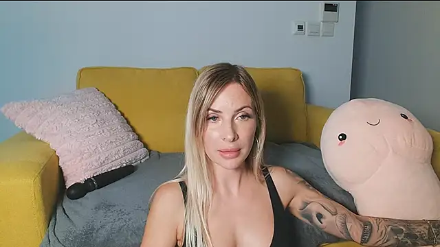 EileX official online show from March 2025 04:57:02 PM