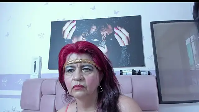 Snapshot of RoxetteMature chatting on March 2025 11:47:02 AM RoxetteMature online show from March 2025 11:47:02 AM