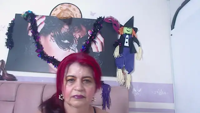 Snapshot of RoxetteMature chatting on October 2025 12:06:02 PM RoxetteMature online show from October 2025 12:06:02 PM