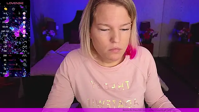 EVAshinyGIRL online show from December 2024 10:30:01 AM