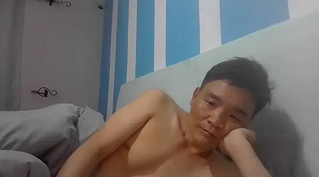 Snapshot of kisstoyousoon2024 chatting on December 2024 06:38:02 PM kisstoyousoon2024 online show from December 2024 06:38:02 PM