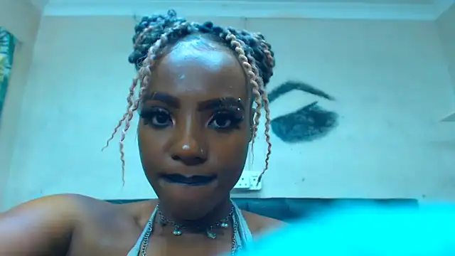 SAVAGExBOO online show from December 2024 01:47:02 AM