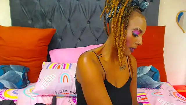 SAVAGExBOO online show from February 2025 11:49:01 AM