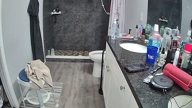 lou63ponce online show from March 2026 06:36:01 PM