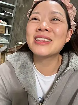 Hellen 111 online show from October 2025 06:37:02 AM