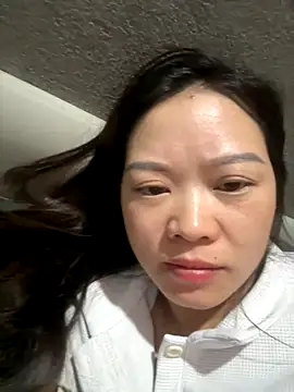 Hellen 111 online show from November 2025 11:51:02 PM