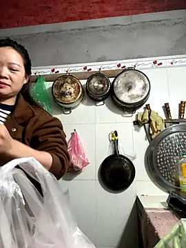 Hellen 111 online show from November 2025 04:17:02 AM