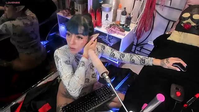 luxifer 666  online show from February 2025 07:49:01 PM