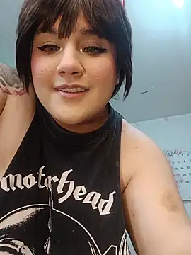 ItsNaiixa online show from July 2026 09:57:01 PM