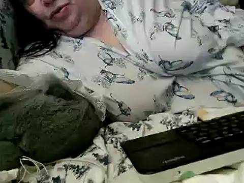 WHITEDAROSE online show from January 2025 11:11:02 PM