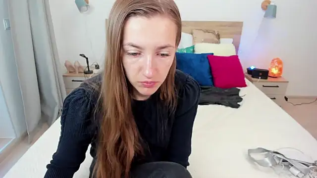 KateRedgar online show from September 2025 01:27:01 PM