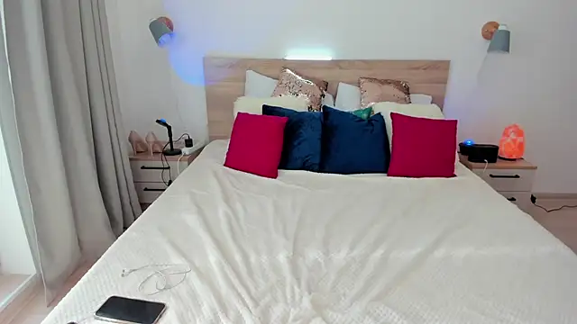 KateRedgar online show from October 2025 08:11:02 AM