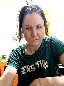 Holly Bette online show from February 2025 04:48:02 AM