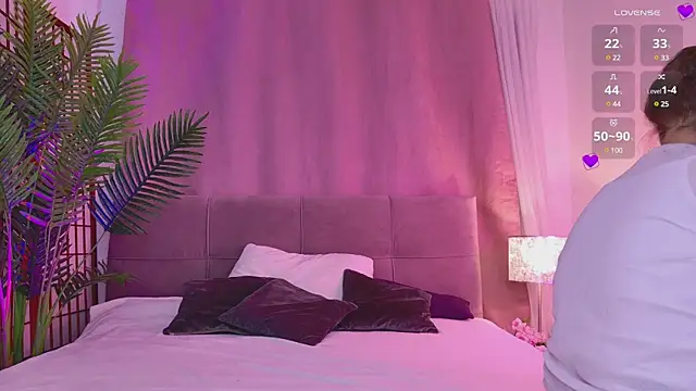 Mia  Peach online show from January 2025 11:56:01 PM