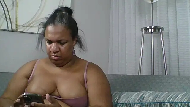 Badgirlbrittt online show from October 2025 09:46:01 PM