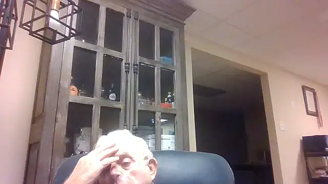 Snapshot of bootlegmanz chatting on June 2026 10:14:02 PM bootlegmanz online show from June 2026 10:14:02 PM
