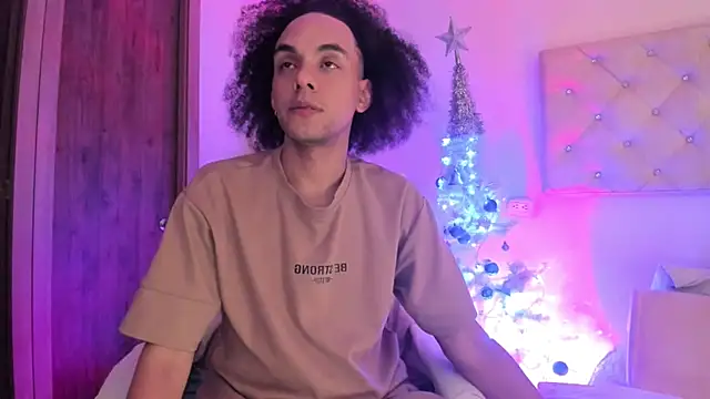 Snapshot of BarbieVenus chatting on December 2025 06:19:01 AM BarbieVenus online show from December 2025 06:19:01 AM