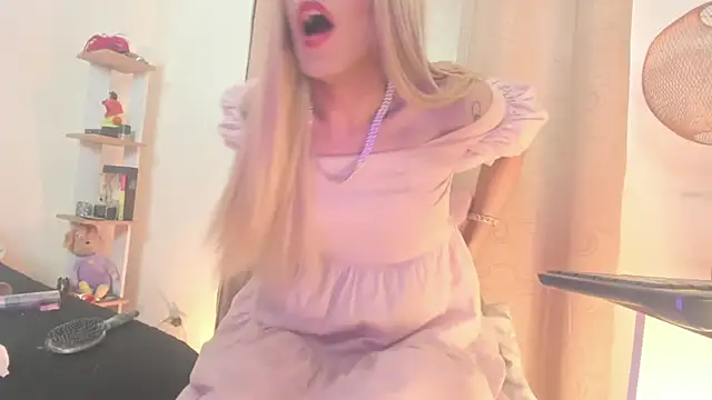 Snapshot of BarbieVenus chatting on March 2026 05:15:01 PM BarbieVenus online show from March 2026 05:15:01 PM