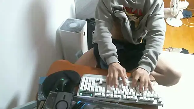 Snapshot of Stellan_0412 chatting on February 2026 04:22:02 PM Stellan 0412 online show from February 2026 04:22:02 PM