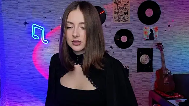 Snapshot of GloriaElmer chatting on December 2024 03:25:02 PM GloriaElmer online show from December 2024 03:25:02 PM