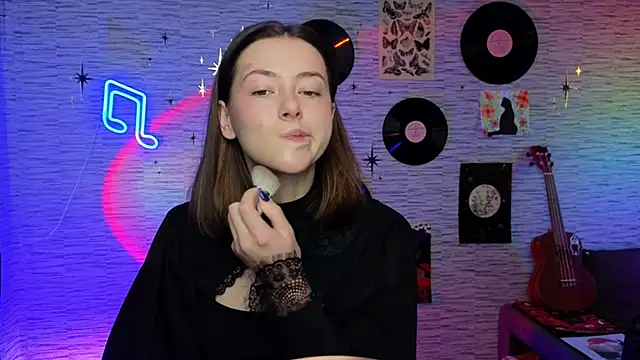 Snapshot of GloriaElmer chatting on December 2024 06:15:01 AM GloriaElmer online show from December 2024 06:15:01 AM