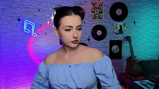 Snapshot of GloriaElmer chatting on December 2024 04:23:01 PM GloriaElmer online show from December 2024 04:23:01 PM