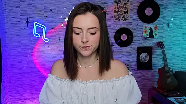 Snapshot of GloriaElmer chatting on December 2024 08:48:02 AM GloriaElmer online show from December 2024 08:48:02 AM