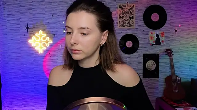 Snapshot of GloriaElmer chatting on December 2024 03:00:01 PM GloriaElmer online show from December 2024 03:00:01 PM