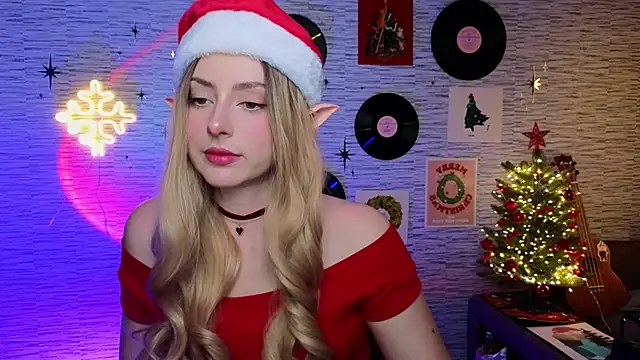 Snapshot of GloriaElmer chatting on December 2024 04:32:02 PM GloriaElmer online show from December 2024 04:32:02 PM