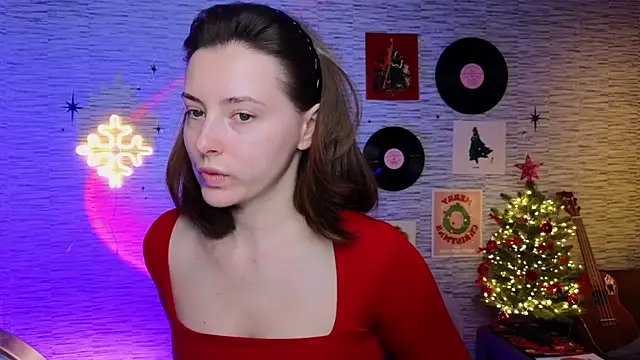 Snapshot of GloriaElmer chatting on December 2024 06:35:02 AM GloriaElmer online show from December 2024 06:35:02 AM