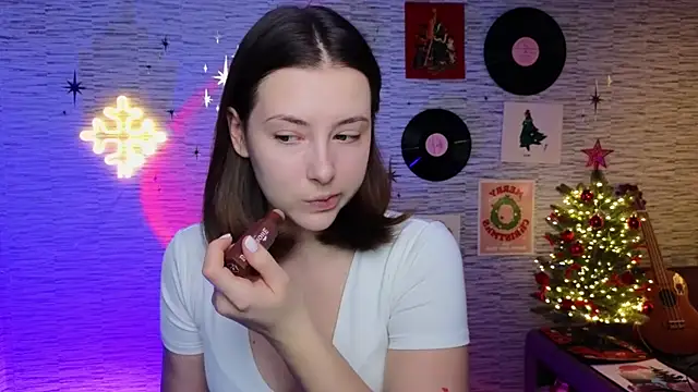 Snapshot of GloriaElmer chatting on January 2025 08:26:02 AM GloriaElmer online show from January 2025 08:26:02 AM