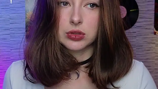 Snapshot of GloriaElmer chatting on January 2025 11:26:01 AM GloriaElmer online show from January 2025 11:26:01 AM