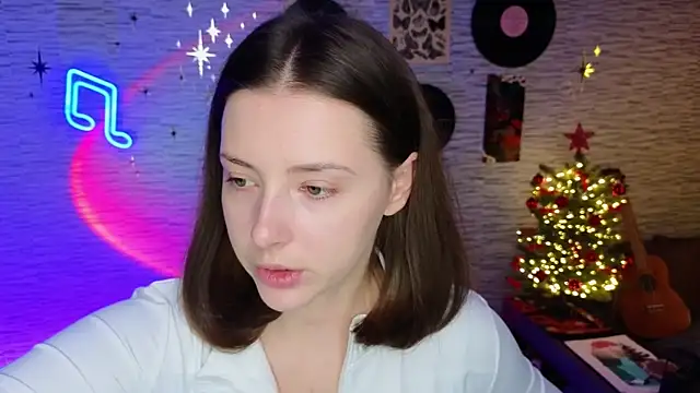 Snapshot of GloriaElmer chatting on January 2025 08:36:01 AM GloriaElmer online show from January 2025 08:36:01 AM