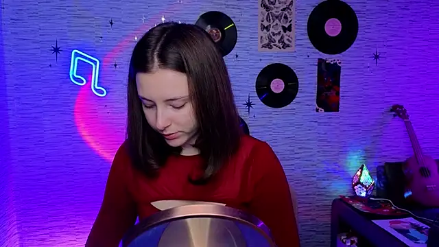 Snapshot of GloriaElmer chatting on February 2025 07:23:01 AM GloriaElmer online show from February 2025 07:23:01 AM