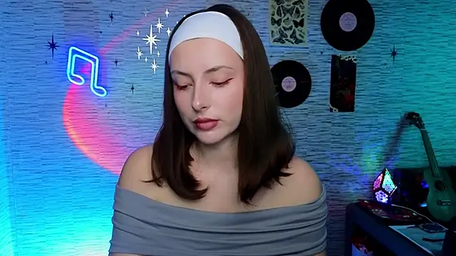 Snapshot of GloriaElmer chatting on March 2025 09:29:02 AM GloriaElmer online show from March 2025 09:29:02 AM