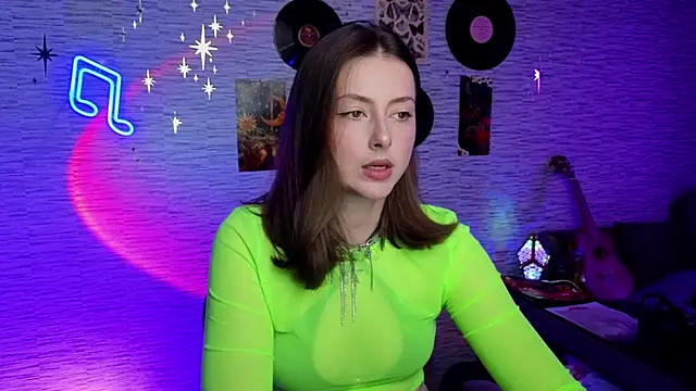 Snapshot of GloriaElmer chatting on March 2025 10:07:02 AM GloriaElmer online show from March 2025 10:07:02 AM