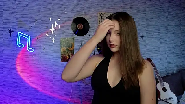 Snapshot of GloriaElmer chatting on October 2025 05:07:02 AM GloriaElmer online show from October 2025 05:07:02 AM