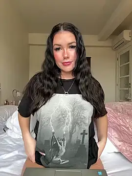 summermc xx online show from February 2026 02:14:01 PM