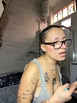 Hawitxui online show from October 2025 09:18:01 AM