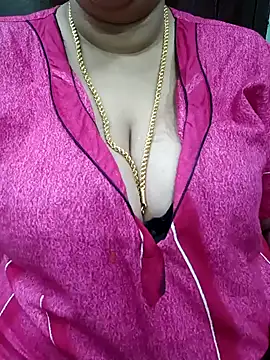 Snapshot of ashikaa_r chatting on January 2025 10:35:02 PM ashikaa r online show from January 2025 10:35:02 PM