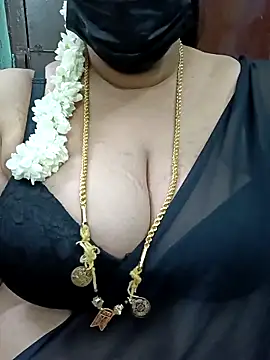 Snapshot of ashikaa_r chatting on March 2025 06:23:02 PM ashikaa r online show from March 2025 06:23:02 PM